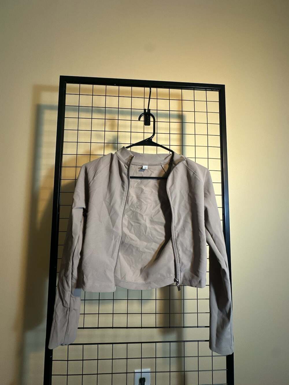 Laslulu Ribbed Athletic Zip-Up Cropped Jacket